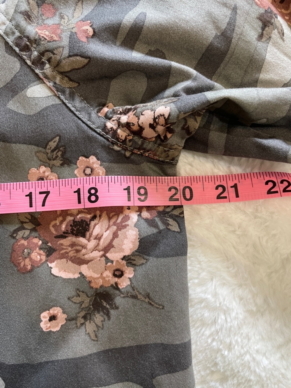 🎉LAST CHANCE 🎉Democracy Floral Camo Utility Jacket - Gray & Dusty Rose - Picture 10 of 15